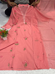 Peach Floral Embroidered Cotton Mal Kurta Set (3Pc) – Elegant Festive Collection
