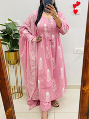 Pink Pure Cotton Floral Embroidered Kurta Set