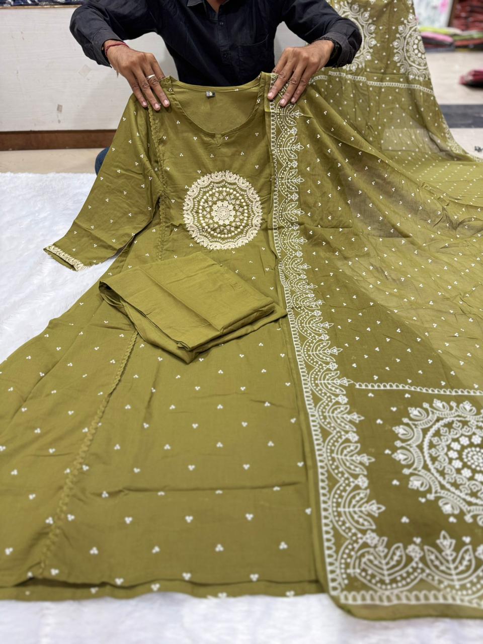 Elegant Green Cotton Dupatta Set