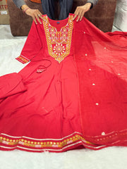 Maroon Cotton Mal Mirror Work Embroidered Kurta Set.