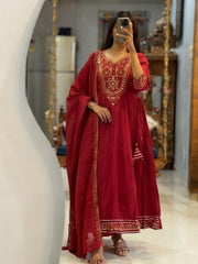 Maroon Cotton Mal Mirror Work Embroidered Kurta Set.