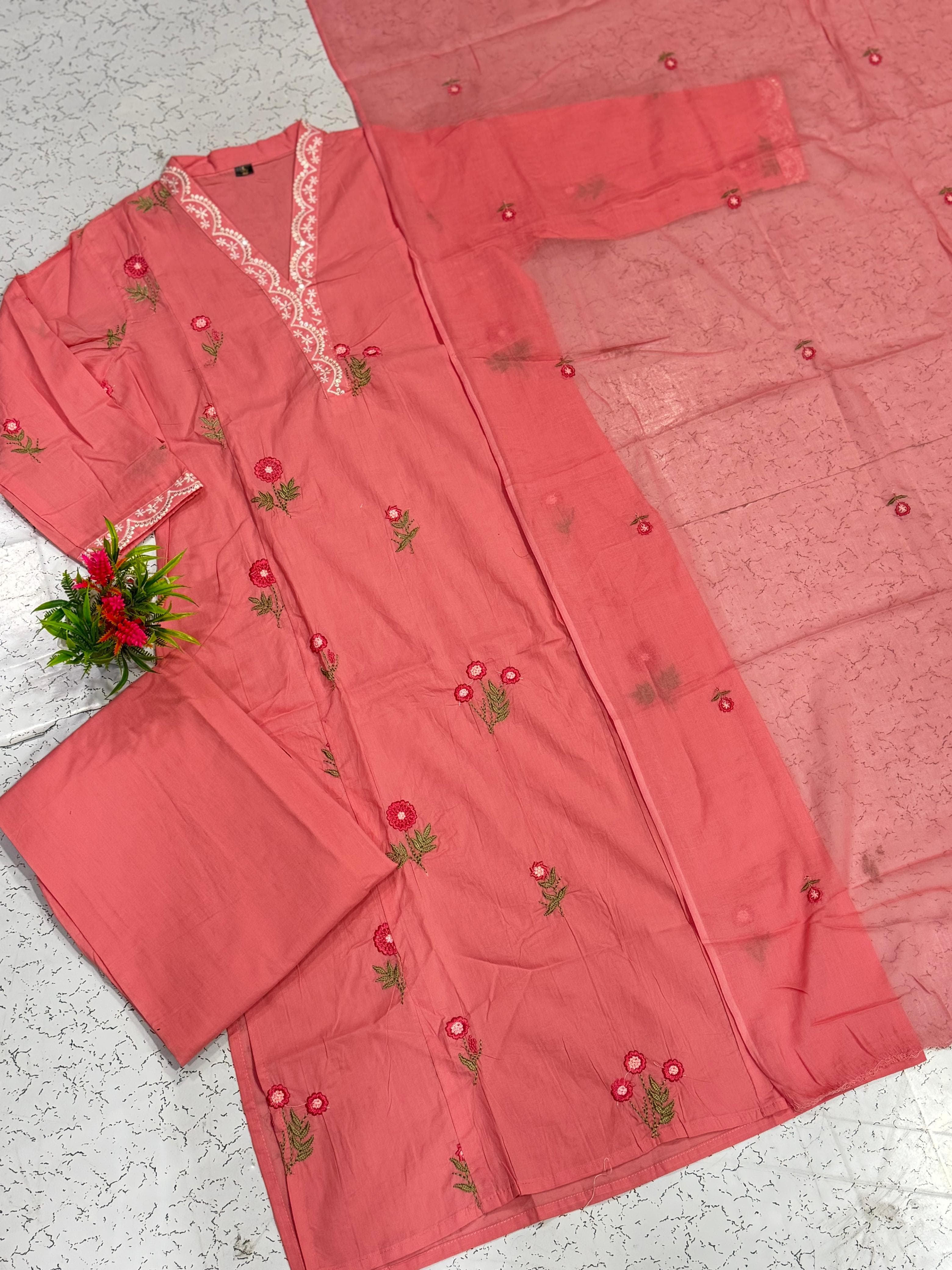 Peach Floral Embroidered Cotton Mal Kurta Set (3Pc) – Elegant Festive Collection
