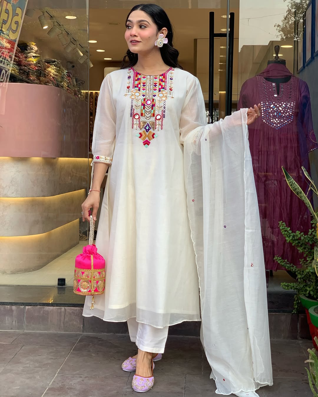 White Chanderi Embroidered Kurta Pant & Dupatta Set
