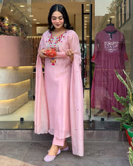 Pink Chanderi Embroidered Kurta Pant & Dupatta Set